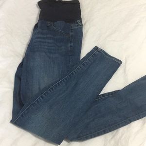Gap Maternity true skinny jeans size 6